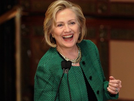 Weapons of war have no place on America's streets: Clinton