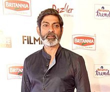 Working with Vijay makes Jagapathi Babu nostalgic