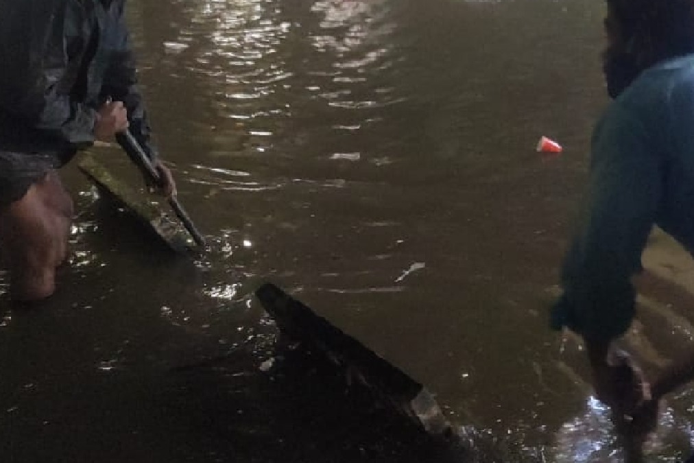 Body of Hyderabad techie swept away in trench found