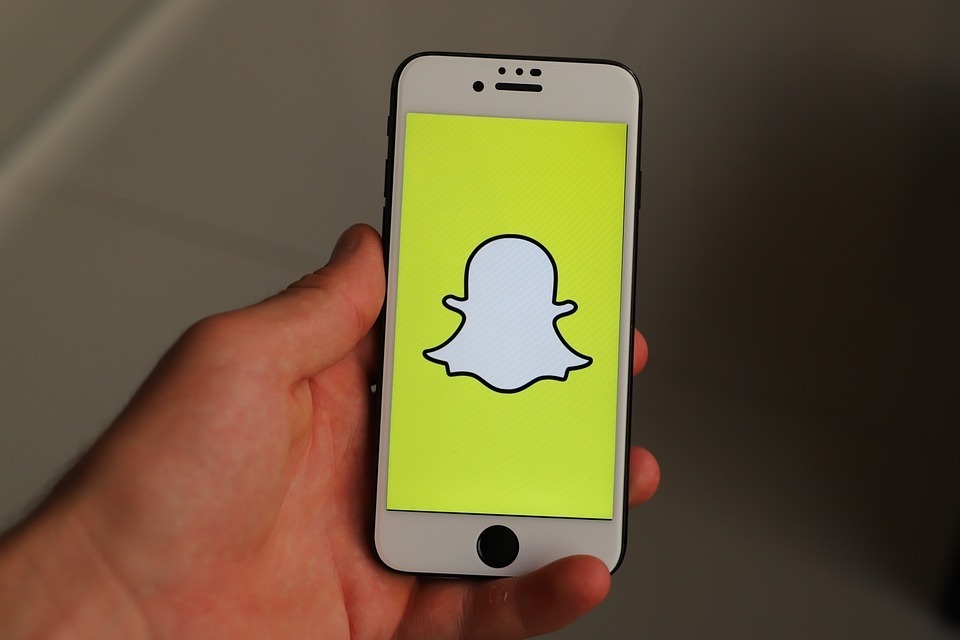 Snapchat launches portal to encourage users toward political campaigns