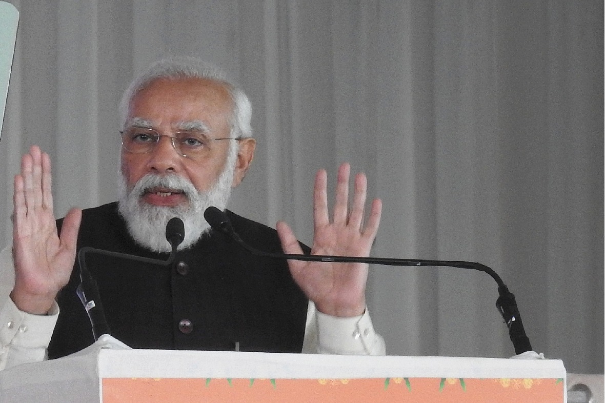 Forces with colonial mindset use freedom of expression to disrupt India's development: PM