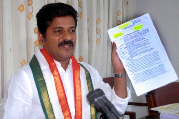 Telangana Congress chief demands case against KTR for rally