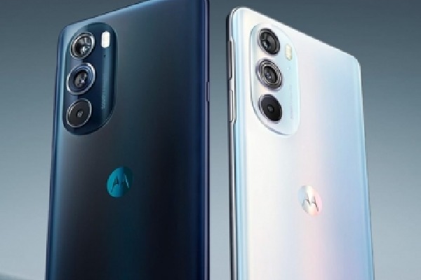 Moto Edge X30 to launch in India soon: Report