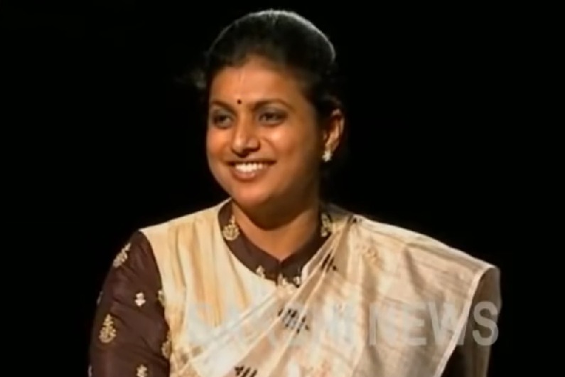 Roja calls on Stalin, briefs him on Tamils problems in AP 