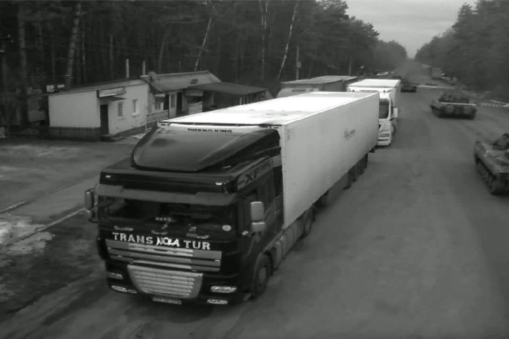 France asks its nationals to leave Russia, Belarus immediately