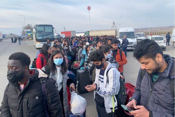 Leave Kharkiv immediately, embark on foot, India's advisory to students