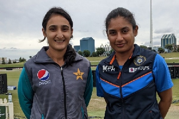 Women's World Cup: India lock horns with arch-rivals Pakistan in first match