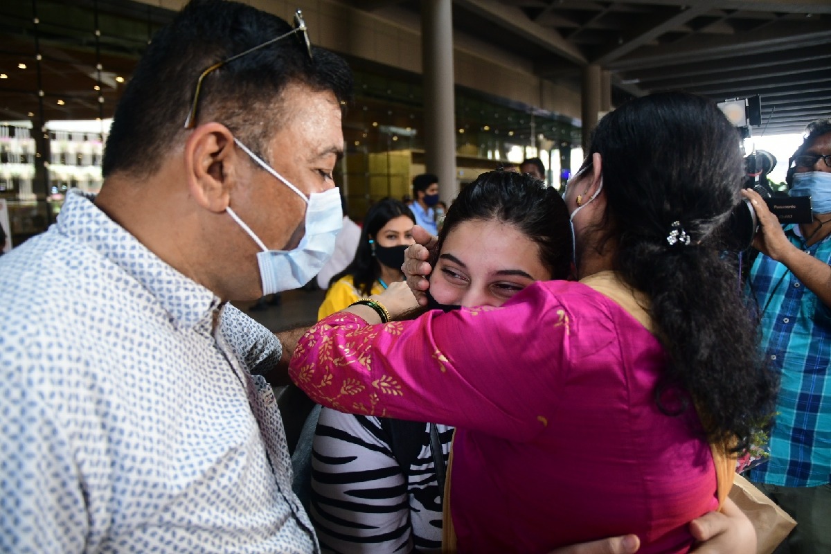 Operation Ganga flight ferries 185 Indians from Ukraine