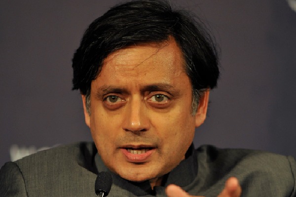 Shashi Tharoor pulls up a netizen for misspelling Kerala as 'karela'