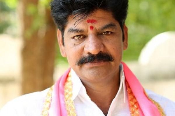 TRS MLA kicks up a row by pouring liquor into the mouths of Holi revellers