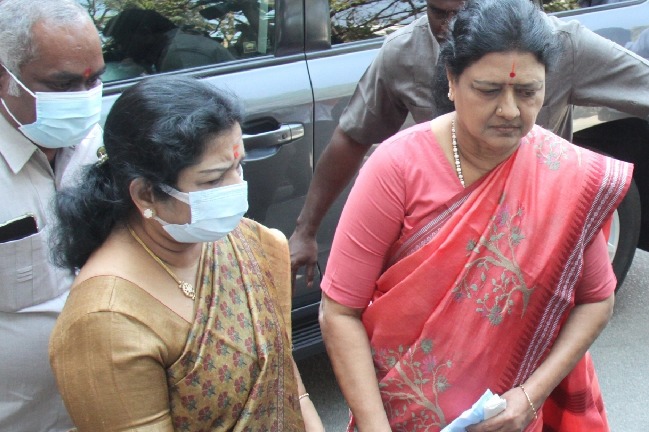 Sasikala demands stringent action against Kodanad murder, heist accused