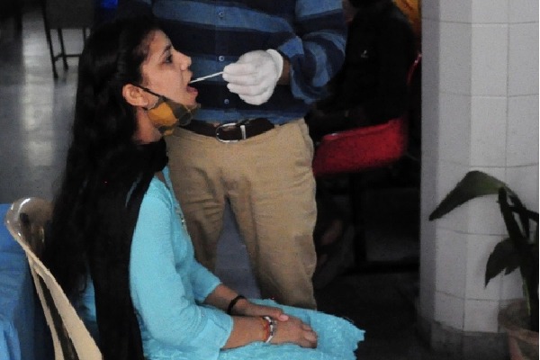 India reports 3,303 new Covid cases, 39 deaths