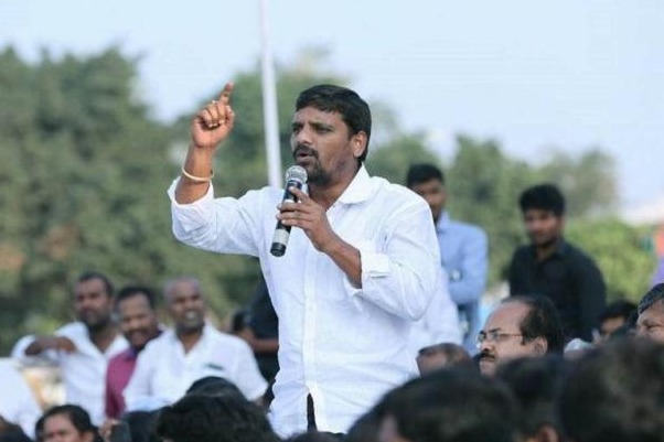 I will not abuse KCR: Teenmaar Mallanna 