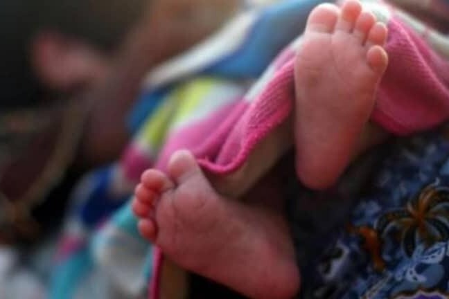 Ailing boy dies after police stop car for challan