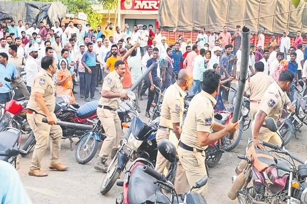 Gouravelli project: Oustees protest turns violent