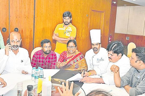 Karimnagar woman to cook for Modi