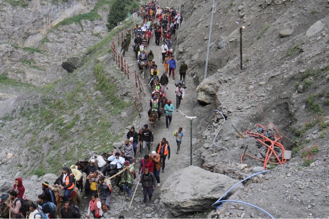 4 Amarnath pilgrims injured in road accident on Jammu-Srinagar highway