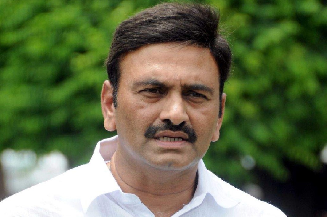 ‘Stepping back for the safety of my followers’