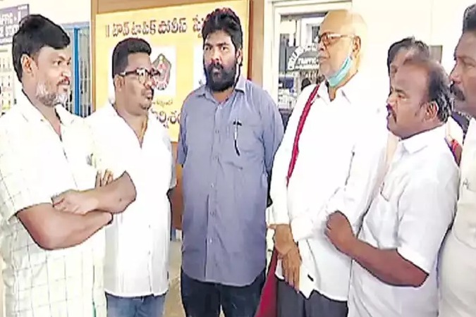 Victim’s family complain death threat from MLC Anantababu family