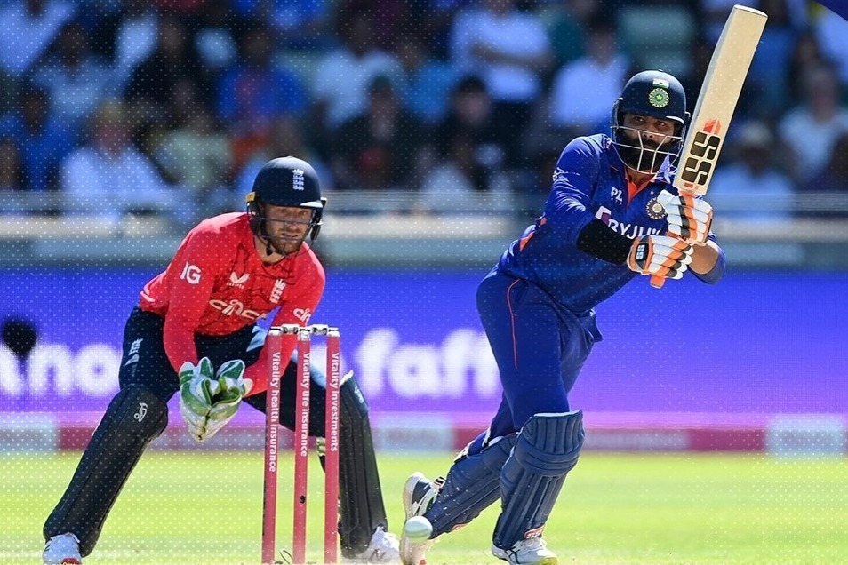 2nd T20I: Jadeja takes India to 170/8 against England