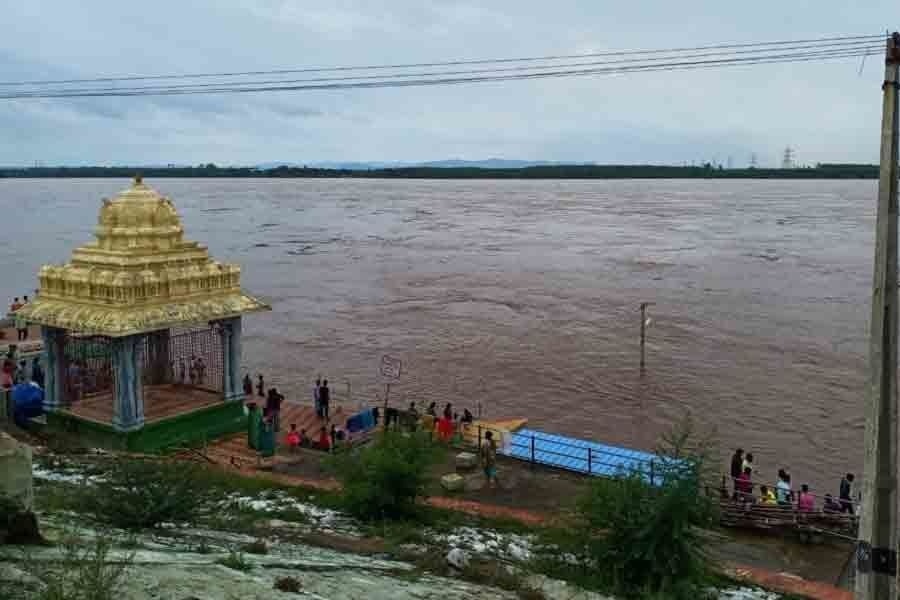 Rescue, relief in full swing in flood-hit Bhadrachalam