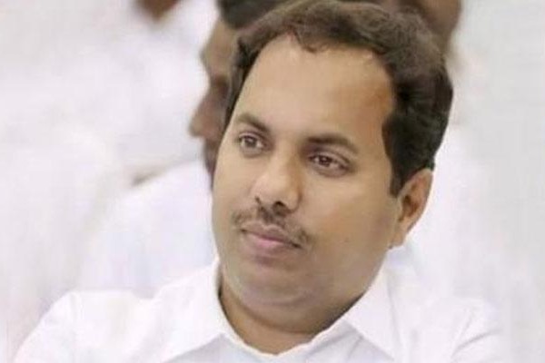 Cheating case filed against Kodela Sivaram