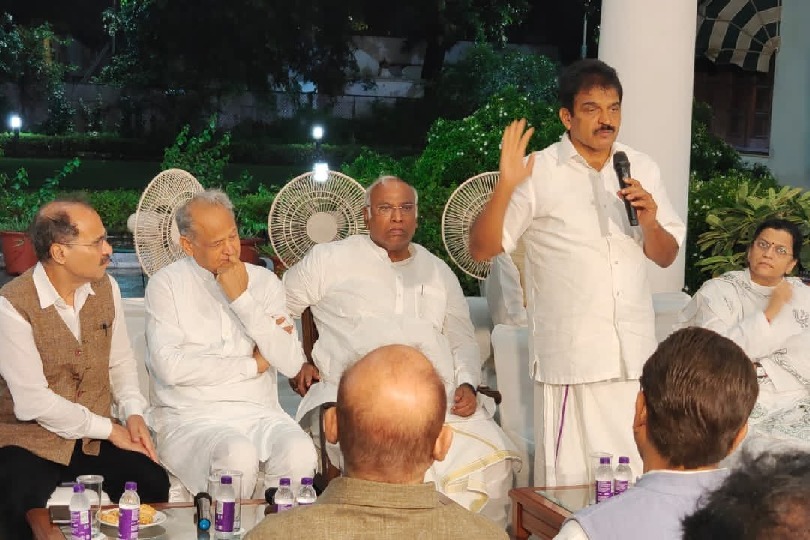 Sonia Gandhi set to appear before ED; Congress says not afraid of 'puppets' like ED, CBI