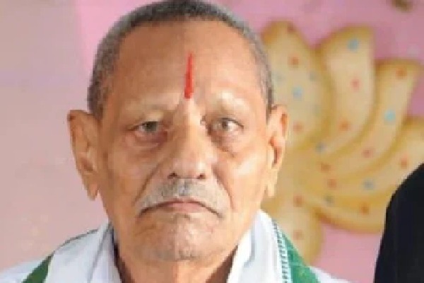 BJP MLA Eatala’s father passes away 