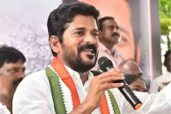 Komatireddy Rajgopal sold Munugode votes to Modi for Rs 22,000 crore: Revanth