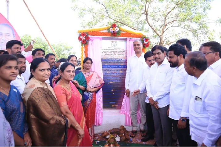 Minister Harish Rao angry on agriculture officials