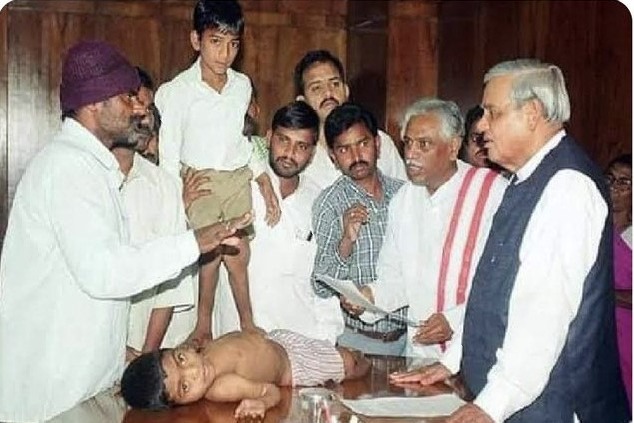 Bypoll: Whose side are you, KTR asks Munugode people in tweet 