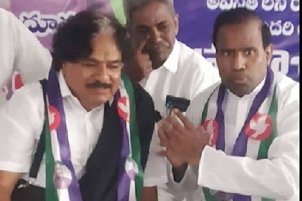 Gaddar to contest Munugode by-poll 
