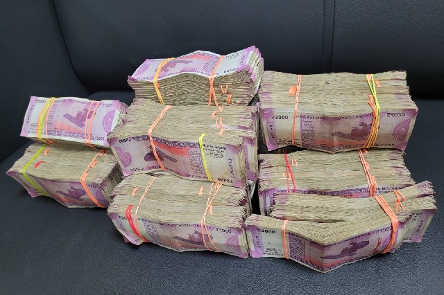 Delhi Excise Policy scam: ED seizes Rs 1 cr from bizman's house