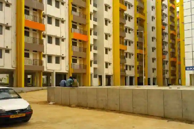 Sale of flats, plots in 10 districts on Nov 14