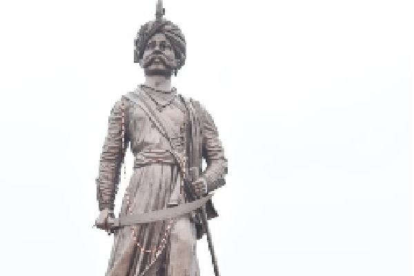 PM Modi unveils 108-feet tall 'Statue of Prosperity' in B'luru