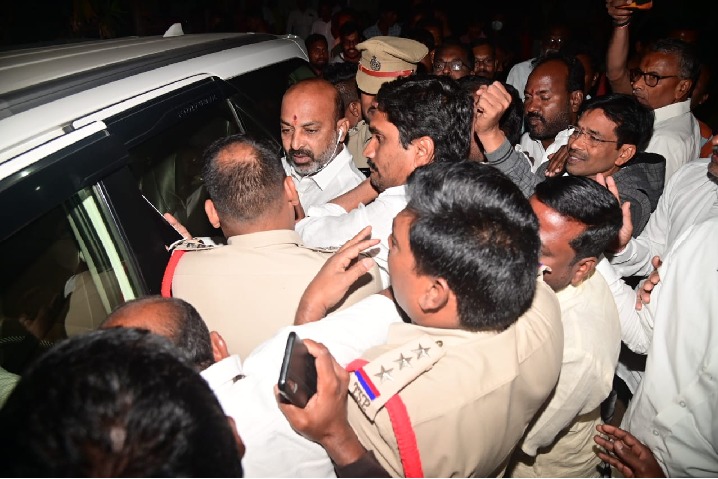 Telangana HC gives conditional nod for BJP leader's padayatra