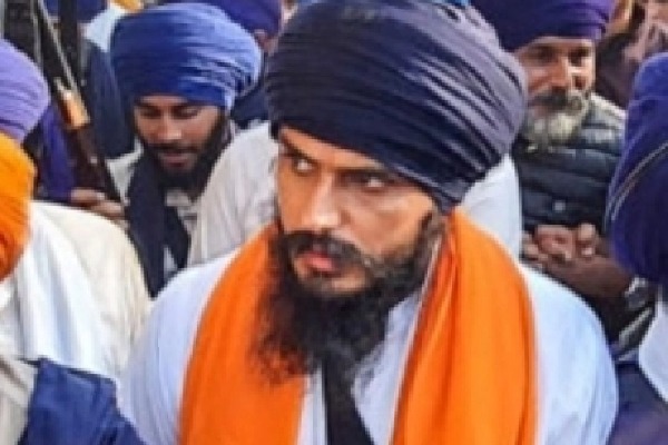 Selfie of Amritpal enjoying energy drink goes viral