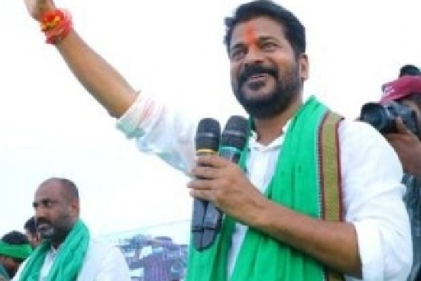 Telangana Congress chief stopped from visiting Secretariat