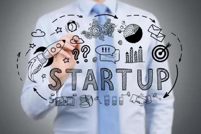Hiring in startups up in April, despite 6 percent annual drop in e-recruitment: Report
