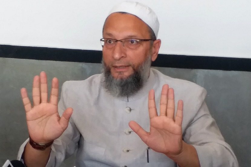 Owaisi's 5 questions to PM Modi after Rs 2,000 note withdrawal