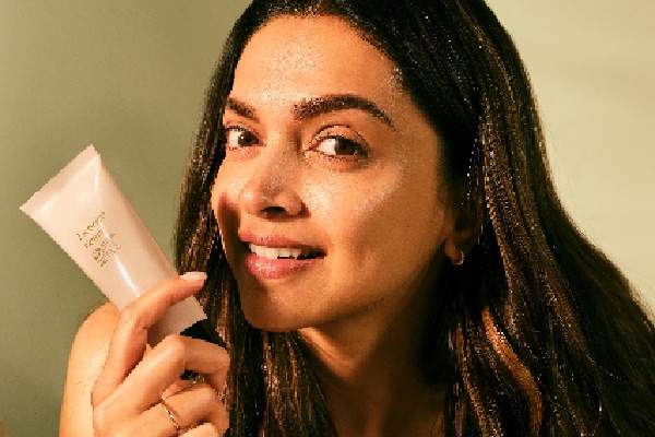 Deepika Padukone's '82°E' Launches Clear Sunscreen Gel: Licorice Beam