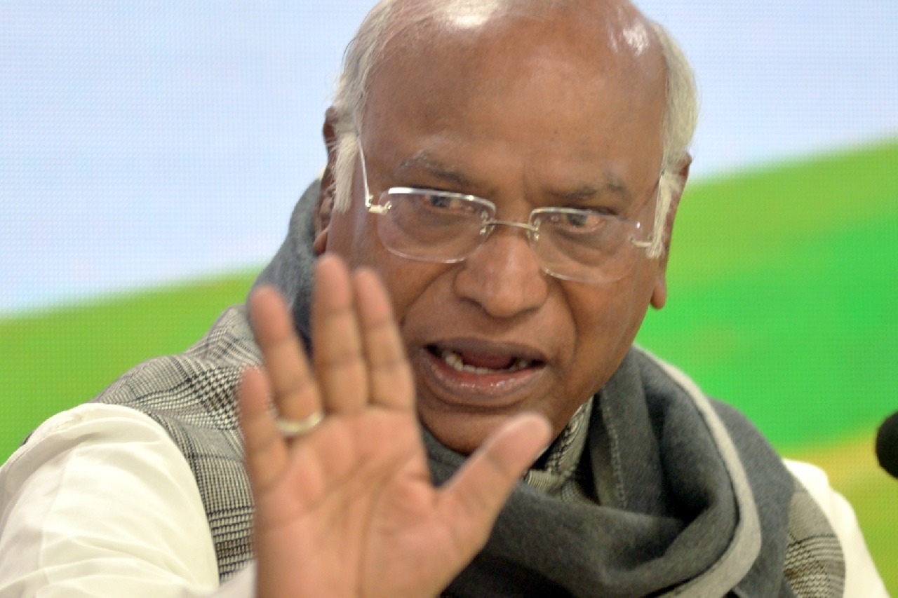 Modi govt changed democracy to mobocracy: Kharge
