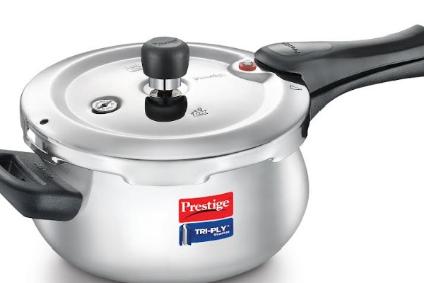సమర్థవంతమైన & శుభ్రమైన వంట కోసం అల్టిమేట్ కుక్కర్ ట్రై ప్లై స్వచ్ఛ్ హండిని ఆవిష్కరించిన టీటీకే ప్రెస్టీజ్