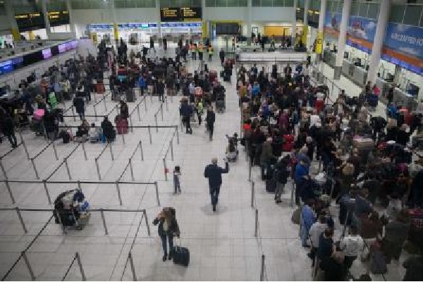 Major outage hit UK air traffic control systems, over 1200 flights cancelled