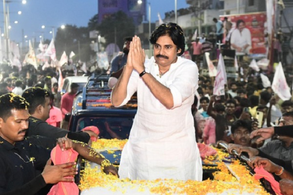 Pawan Kalyan's plane not allowed to take-off for Vijayawada