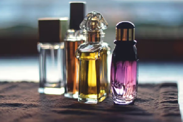 India proposes barring pilots and flight attendants from using perfume