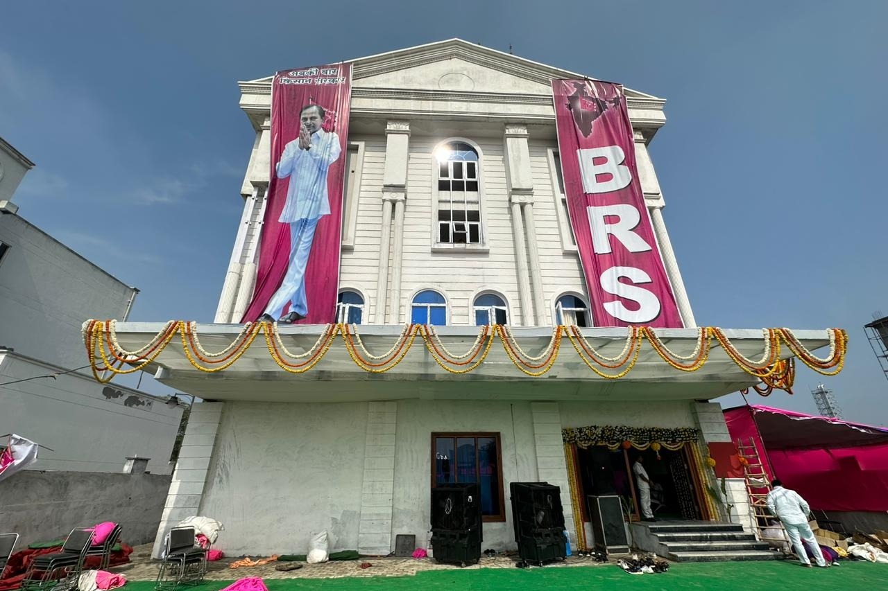 'Congress pumping money into Telangana from K'taka', alleges BRS