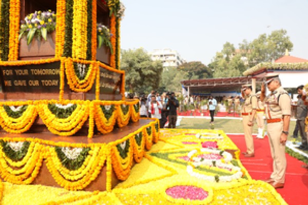 Police Commemoration Day: Telangana DGP pays tributes to police martyrs