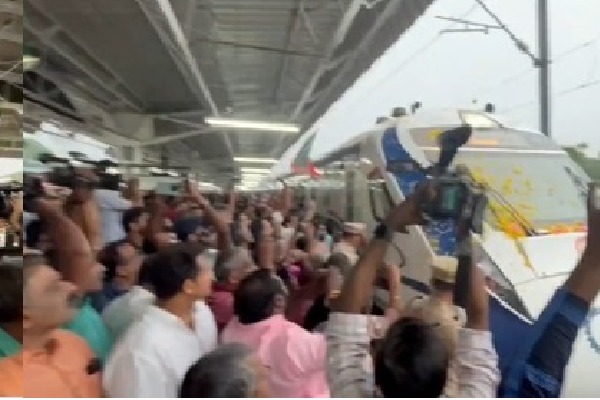 Vande Bharat to stop at Chengannur for Sabarimala pilgrims in Kerala