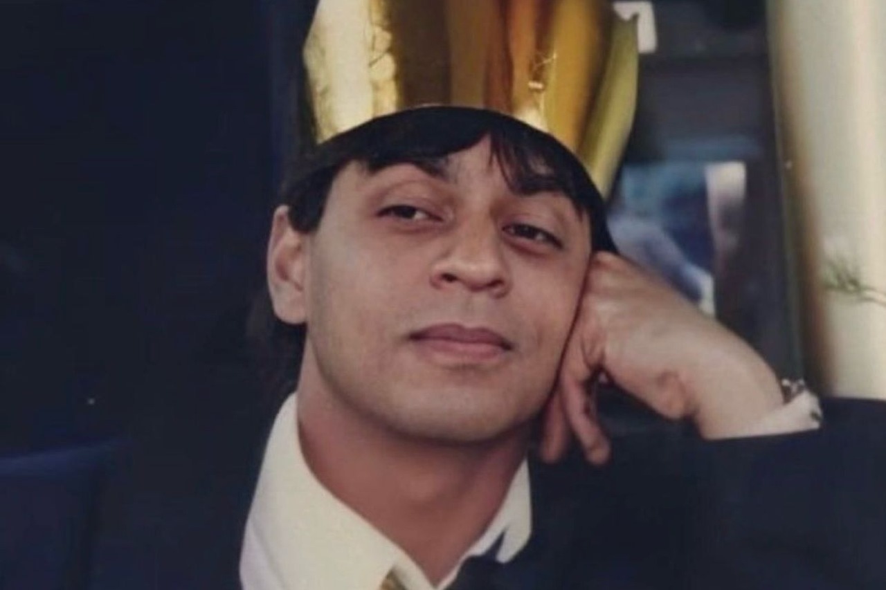 B-Town wishes 'King Khan' on 58th b'day, says 'there's no one like you'